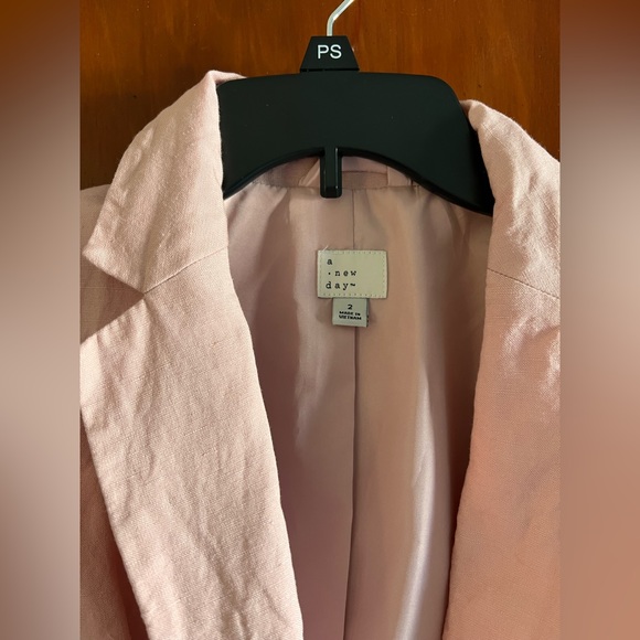 Target - A New Day - Size 2 
Linen Blazer in Pastel Pink 
Rarely warn - Picture 2 of 3